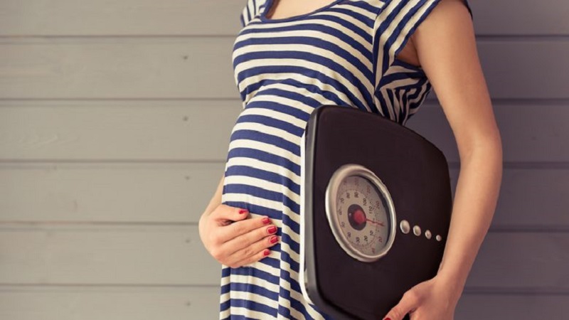 اهمیت افزایش وزن در بارداری چندقلوها | متخصص زنان بجنورد