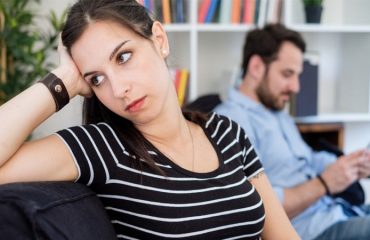 متخصص زنان بجنورد | دلایل بروز افسردگی در زنان متاهل