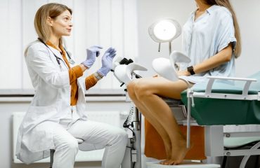 متخصص زنان بجنورد | معاینه واژن زنان و بررسی بیماری ها