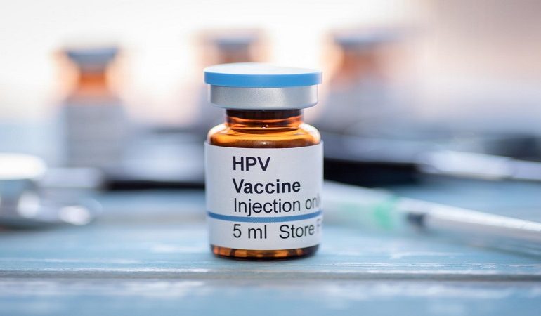 متخصص زنان بجنورد | چه کسی باید با واکسن HPV واکسینه شود؟
